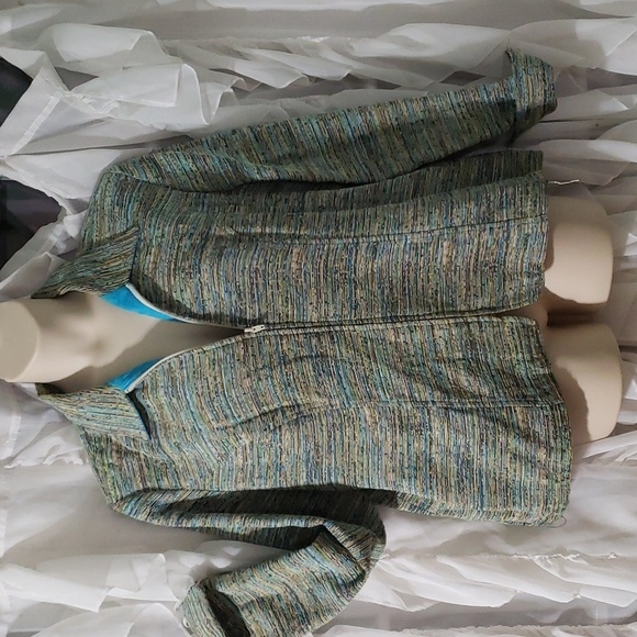 Coldwater Creek. Woven Blue/Grrens, Long Sleeved, Full Zip Jacket. Size 2X. - Picture 1 of 15
